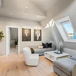 Two Bedroom Penthouse With Large Living And Rooftop In The Centre Of