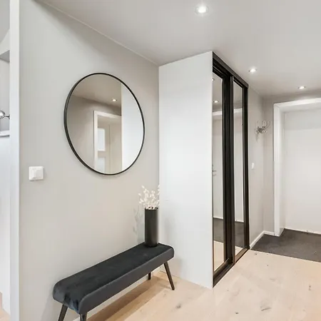 Apartment Two Bedroom Penthouse With Large Living And Rooftop In The Centre Of