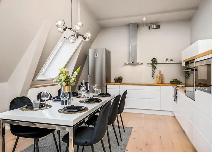 Two Bedroom Penthouse With Large Living And Rooftop In The Centre Of Apartment Trondheim